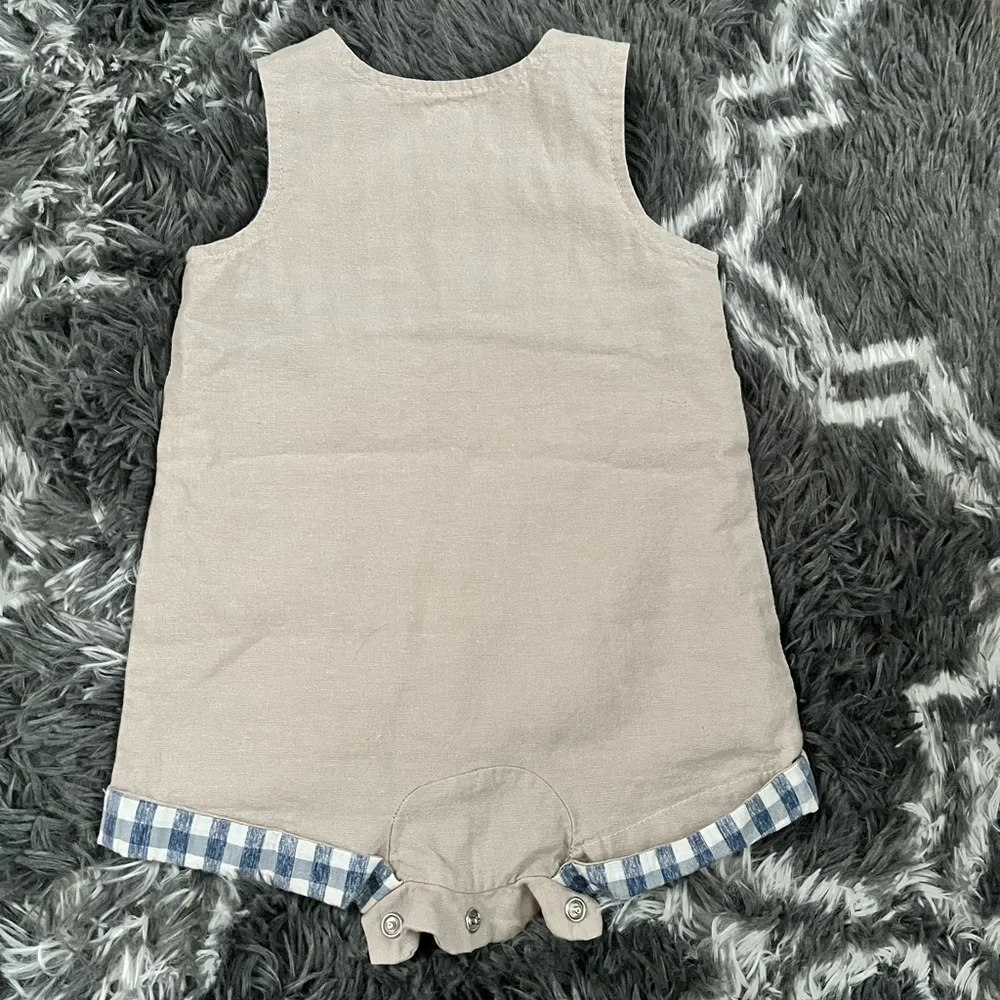 Like NEW Beige Farm-themed Mud Pie Jumper Size 6-9 months - Picture 2 of 2